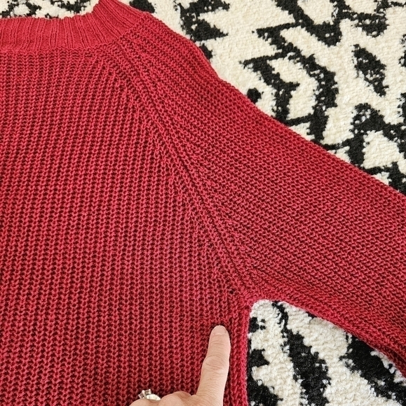 Sundance Crimson Red Linen Knit Boat Neck Sweater with Shoulder Buttons Size PL - Picture 5 of 6